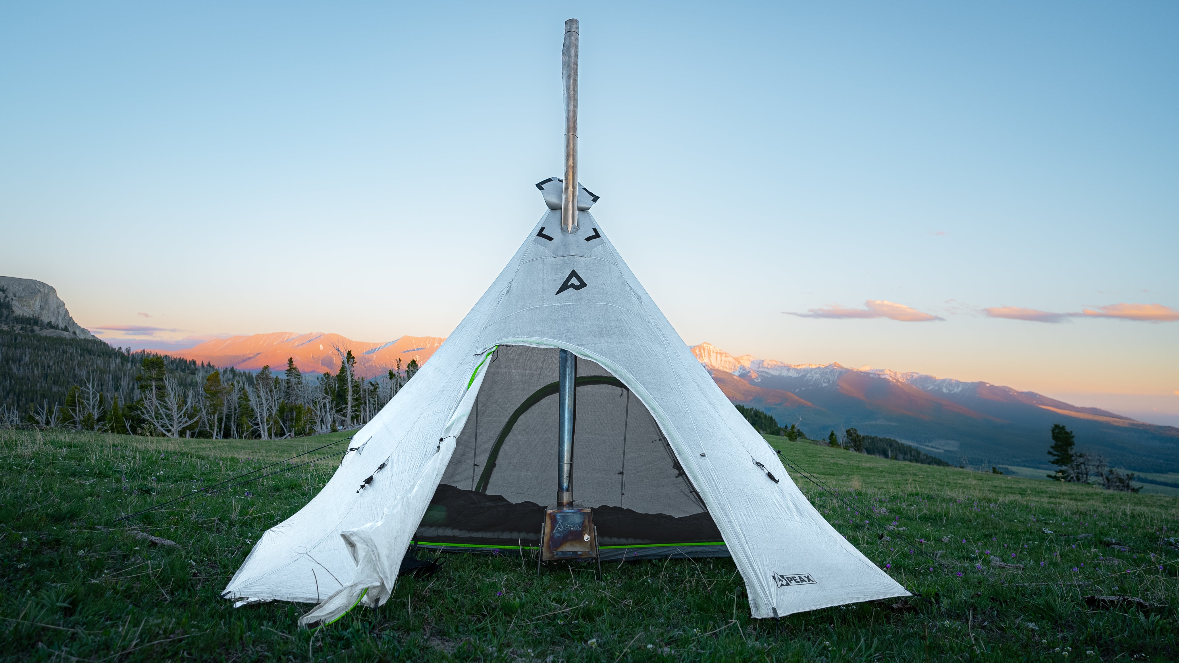 Solitude 4 Hunting Tipi by PEAX PEAX Equipment